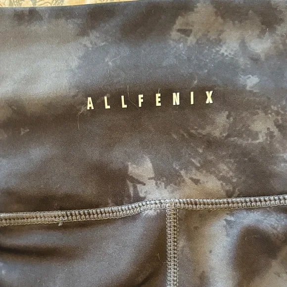 Woman’s All Fenix SZ L Compression High-Rise Black Tie-Dye Leggings - Picture 6 of 11